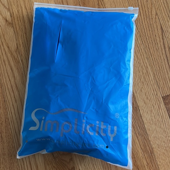 Simplicity Little Girl's 4 Layers Tulle Tutu Skirt, Royal Blue, 2-8 Years - Picture 8 of 11